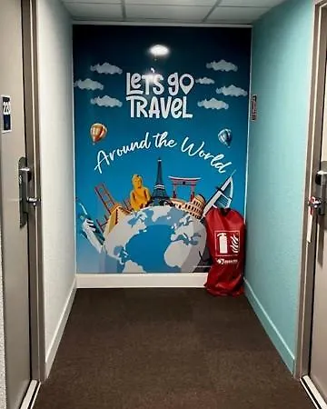 Ibis Budget Marseille Aeroport Provence Hotel 2*